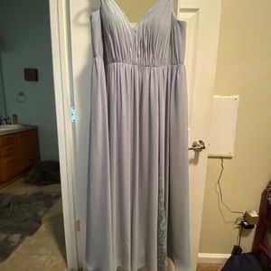 Size 16 formal dress. Purchased from azazie.com.